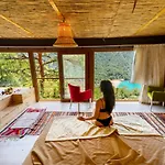 Manzara Bungalov *